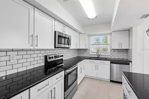 208 Jody Ct, Largo, FL 33771 - Photo 11