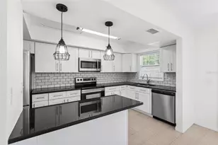 208 Jody Ct, Largo, FL 33771 - Photo 13