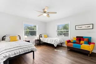 2120 1st St N, Saint Petersburg, FL 33704 - Photo 15