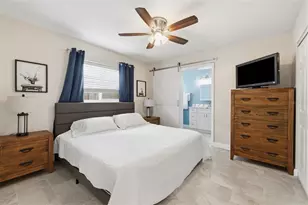 801 89th Ave N, Saint Petersburg, FL 33702 - Photo 15