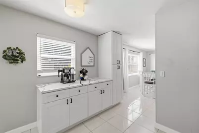 801 89th Avenue N, Saint Petersburg, FL 33702 - Photo 9
