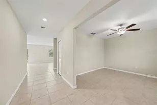 12961 Wildflower Meadow Dr, Riverview, FL 33579 - Photo 7