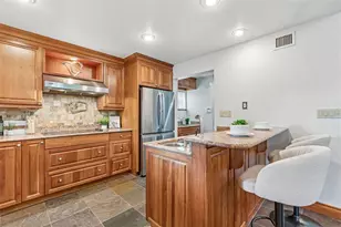 17345 Sweetwater Rd, Dade City, FL 33523 - Photo 9