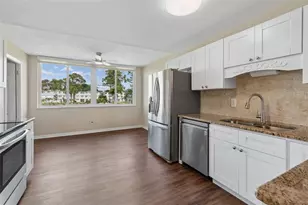 4715 Bay St NE, Saint Petersburg, FL 33703 - Photo 9