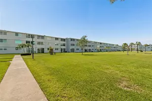 4715 Bay St NE, Saint Petersburg, FL 33703 - Photo 25