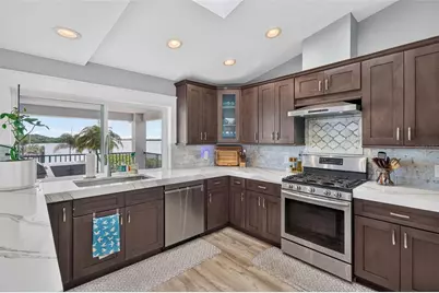 503 Johns Pass Avenue, Madeira Beach, FL 33708 - Photo 13