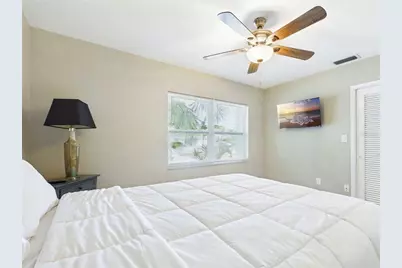 409 4th Avenue N, Tierra Verde, FL 33715 - Photo 9