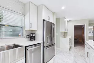 409 4th Ave N, Tierra Verde, FL 33715 - Photo 5