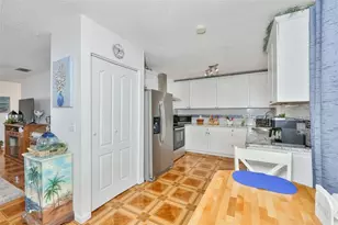 1706 Flamingo Ln, Sun City Center, FL 33573 - Photo 11