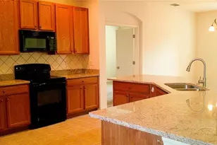 609 Cedar Waxwing Dr, Brandon, FL 33510 - Photo 9