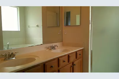 609 Cedar Waxwing Drive, Brandon, FL 33510 - Photo 17