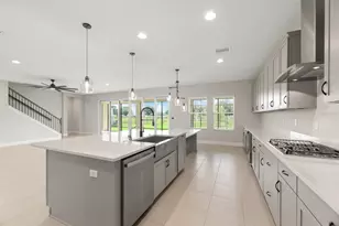 13180 Wellspring Dr, Lithia, FL 33547 - Photo 11