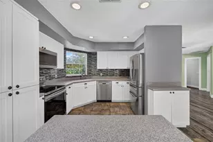 703 Riverside Dr, Tarpon Springs, FL 34689 - Photo 17