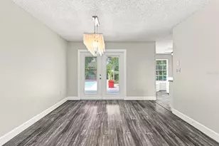 703 Riverside Dr, Tarpon Springs, FL 34689 - Photo 13