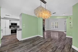 703 Riverside Dr, Tarpon Springs, FL 34689 - Photo 15