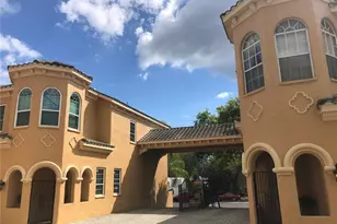 2902 Hansen Manor Ln, Tampa, FL 33611 - Photo 5