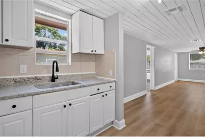 2947 Gillespie Avenue, Sarasota, FL 34234 - Photo 5