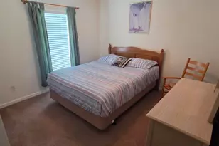37437 Gill Ave, Zephyrhills, FL 33541 - Photo 15