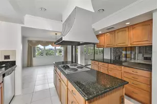929 Symphony Isles Blvd, Apollo Beach, FL 33572 - Photo 17