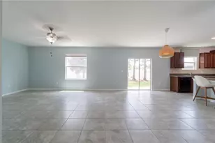 3621 Kearsney Abbey Cir, Dover, FL 33527 - Photo 15