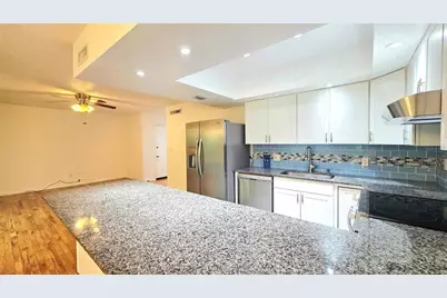 851 N Keene Road #Y7, Clearwater, FL 33755 - Photo 9
