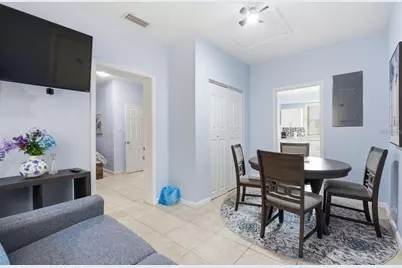 10107 N Aster Avenue, Tampa, FL 33612 - Photo 3