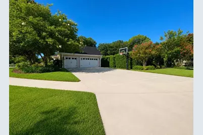 5650 Killians Path, Wesley Chapel, FL 33543 - Photo 3