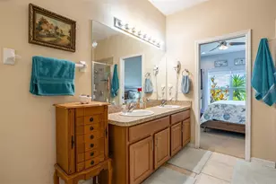 905 Parker Den Dr, Ruskin, FL 33570 - Photo 17