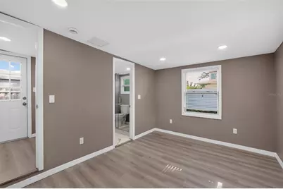 4521 41st Avenue N, Saint Petersburg, FL 33714 - Photo 11