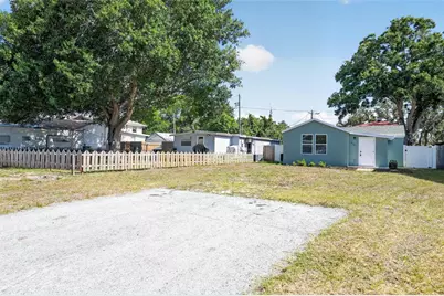 4521 41st Avenue N, Saint Petersburg, FL 33714 - Photo 1