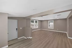 4521 41st Ave N, Saint Petersburg, FL 33714 - Photo 3