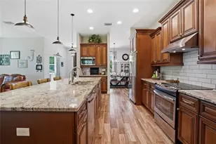16622 Lakeshore Rd, Tampa, FL 33624 - Photo 19