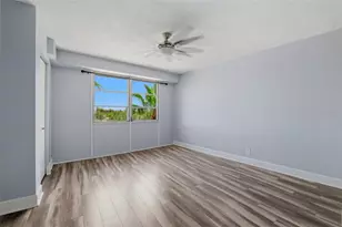 3315 58th Ave S, Saint Petersburg, FL 33712 - Photo 5