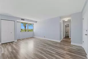 3315 58th Ave S, Saint Petersburg, FL 33712 - Photo 7