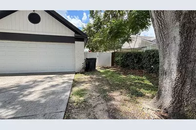 855 Sunridge Point Drive #B, Seffner, FL 33584 - Photo 17