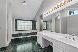 2668 Montague Ct W, Clearwater, FL 33761 - Photo 39