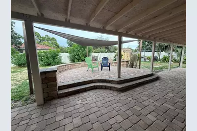 8009 Paulson Lane, Tampa, FL 33617 - Photo 15