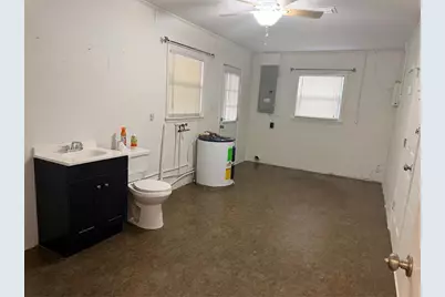 8009 Paulson Lane, Tampa, FL 33617 - Photo 11