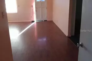 1130 29th St S, Saint Petersburg, FL 33712 - Photo 5