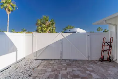 320 Harbor Passage, Clearwater Beach, FL 33767 - Photo 41