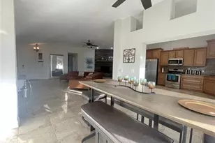 521 W Hillwood Path, Beverly Hills, FL 34465 - Photo 9