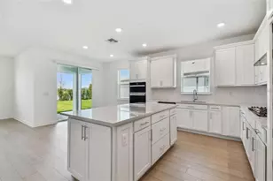6741 Michael Favor Wy, Wesley Chapel, FL 33545 - Photo 3