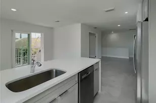 310 Hibiscus St, Tarpon Springs, FL 34689 - Photo 23