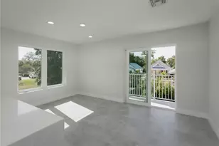 310 Hibiscus St, Tarpon Springs, FL 34689 - Photo 25