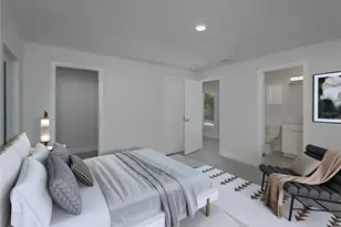 310 Hibiscus St, Tarpon Springs, FL 34689 - Photo 5