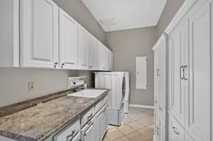 8944 Magnolia Chase Cir, Tampa, FL 33647 - Photo 43