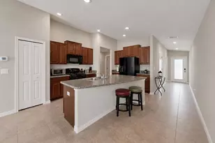 5143 White Chicory Dr, Apollo Beach, FL 33572 - Photo 5