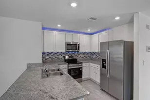 5586 Logan Cave Ave, Wimauma, FL 33598 - Photo 7