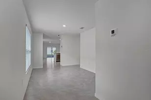5586 Logan Cave Ave, Wimauma, FL 33598 - Photo 3