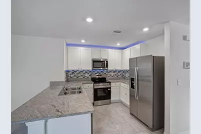 5586 Logan Cave Avenue, Wimauma, FL 33598 - Photo 11